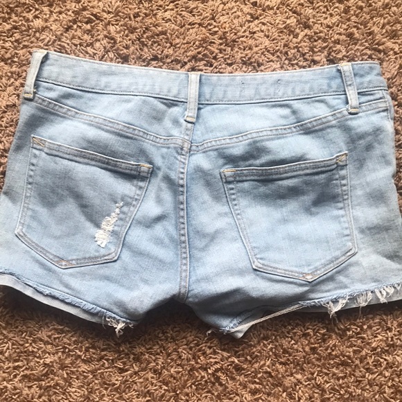 Gap jean shorts - Picture 2 of 3